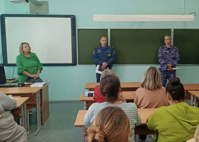 Сотрудники вневедомственной охраны приняли участие во всероссийских учениях по безопасности в школах