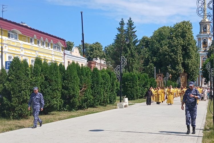  Сотрудники Росгвардии обеспечили безопасность в день празднования Собора Рязанских святых