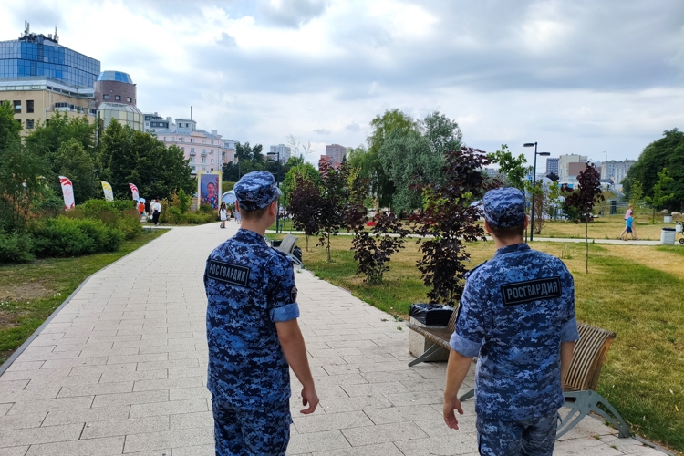 Сотрудники Росгвардии обеспечили безопасность на рязанском фестивале «Мампус и его друзья»